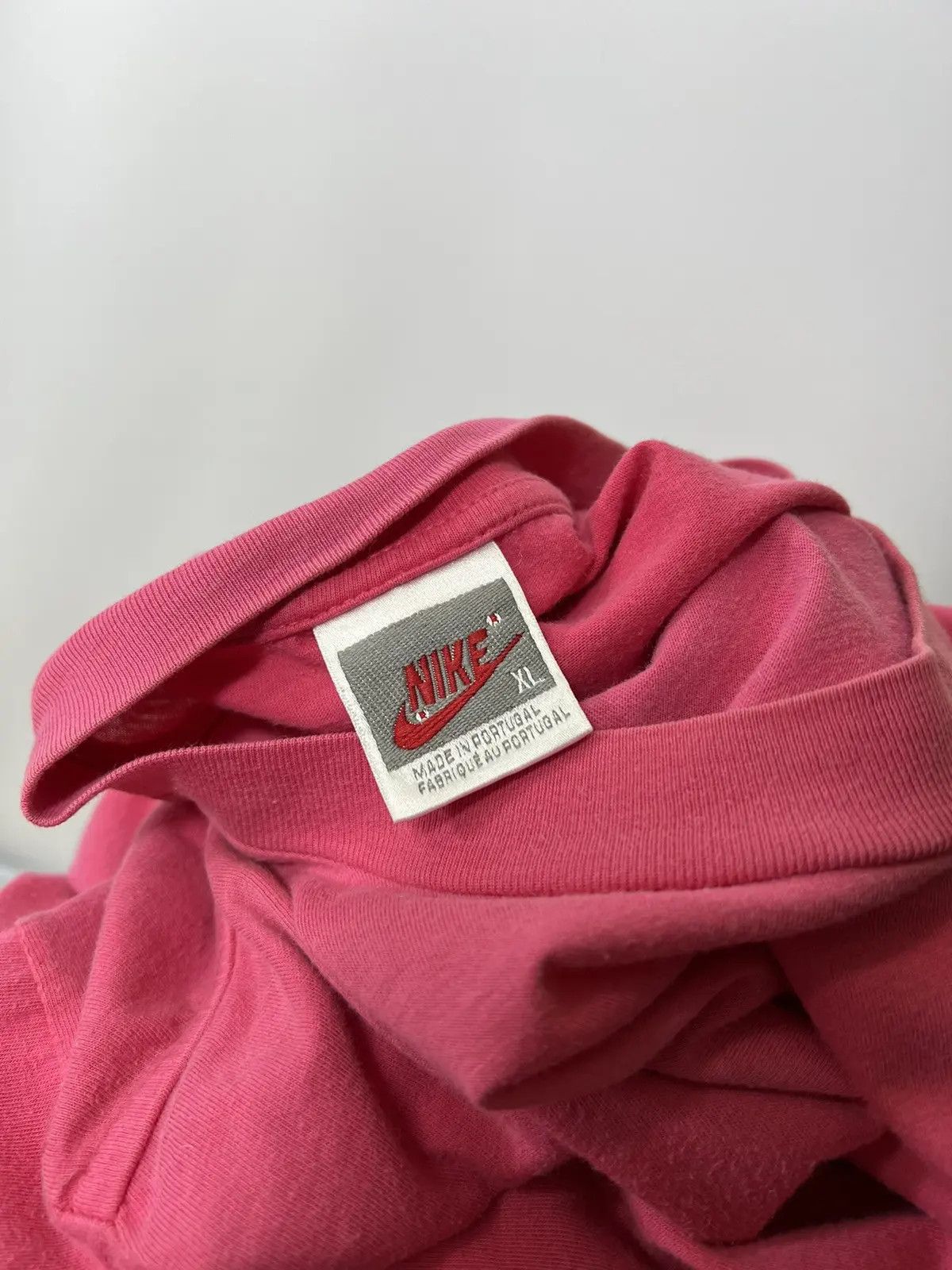 Nike Vintage Nike 90’s embroidered logo T-shirt Size US XL / EU 56 / 4 - 3 Thumbnail