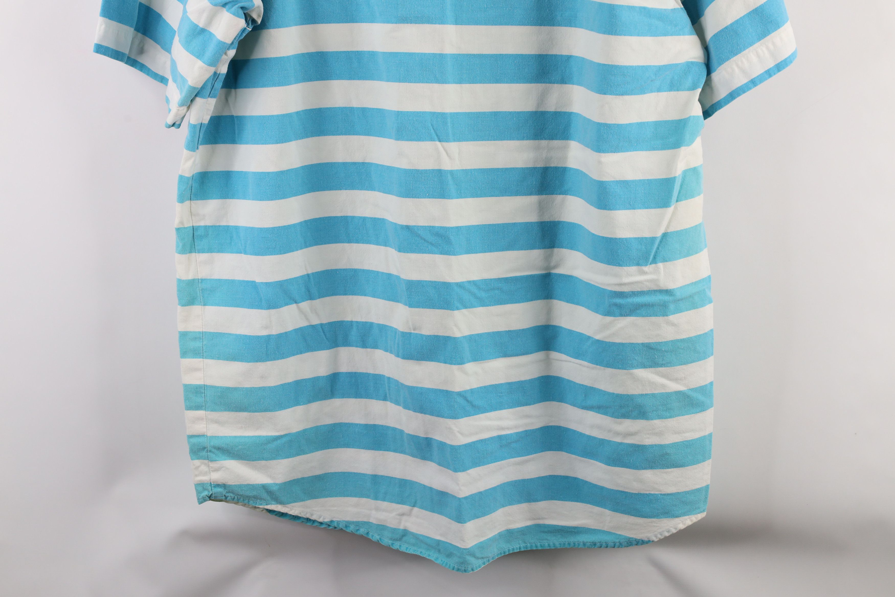 Vintage Vintage 90s Streetwear Block Short Sleeve Henley T-Shirt Size US L / EU 52-54 / 3 - 12 Thumbnail