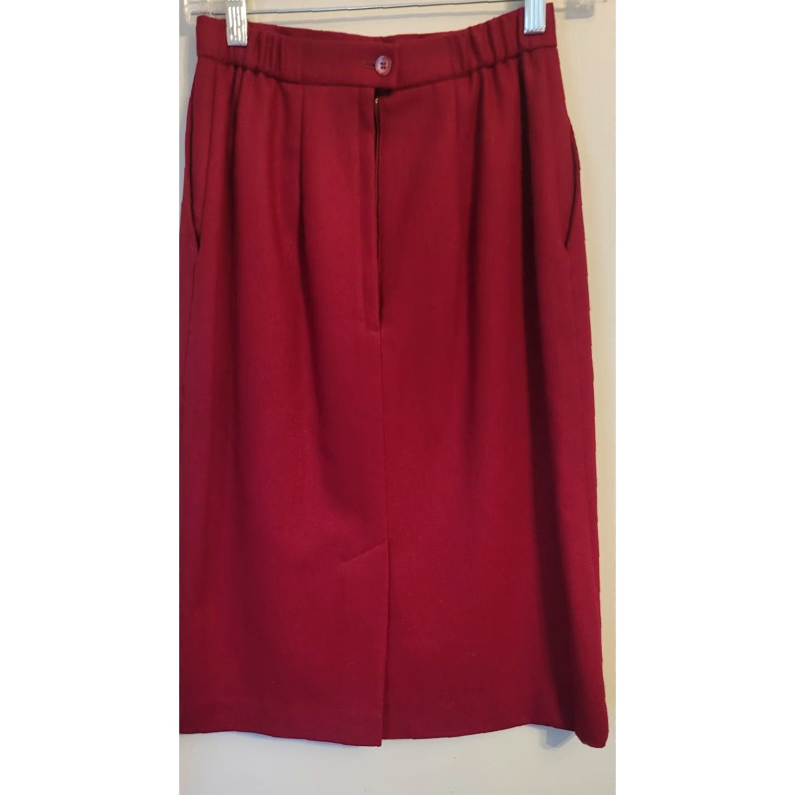 Vintage VINTAGE Koret Cranberry Wool A Line Skirt 6P Petite Woman Ladies 1970s SecretarY/Geek NA Size 28" / US 6 / IT 42 - 2 Thumbnail
