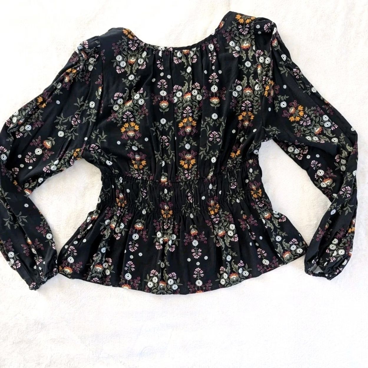 Old Navy Old Navy Blouse Long Sleeve Black Floral Smocked Waist Women's M Boho Shirt Shirt Size M / US 6-8 / IT 42-44 - 2 Thumbnail