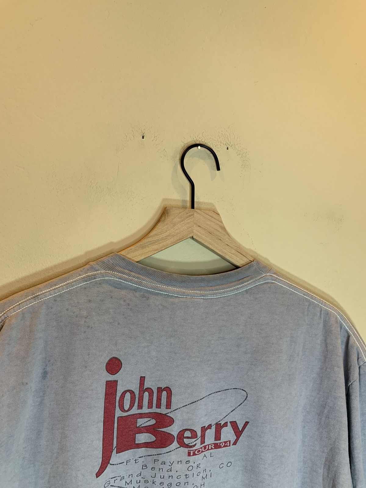 Band Tees *RARE* Vintage 1994 John Berry Tour Country Portrait T-Shirt Size US XL / EU 56 / 4 - 7 Thumbnail