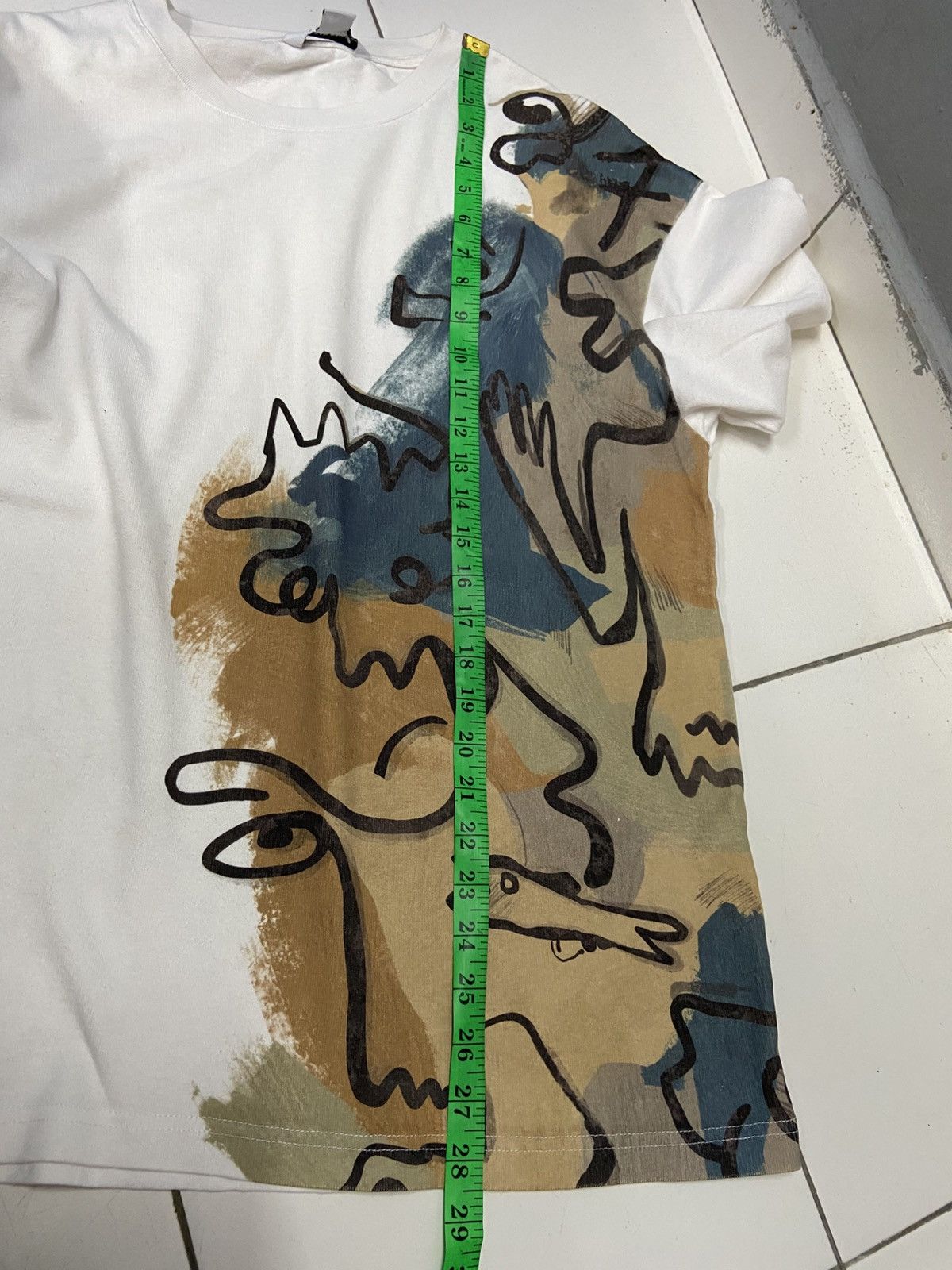 Japanese Brand URBAN REVIVO ART GRAPHIC TEE SHIRT Size US L / EU 52-54 / 3 - 11 Thumbnail