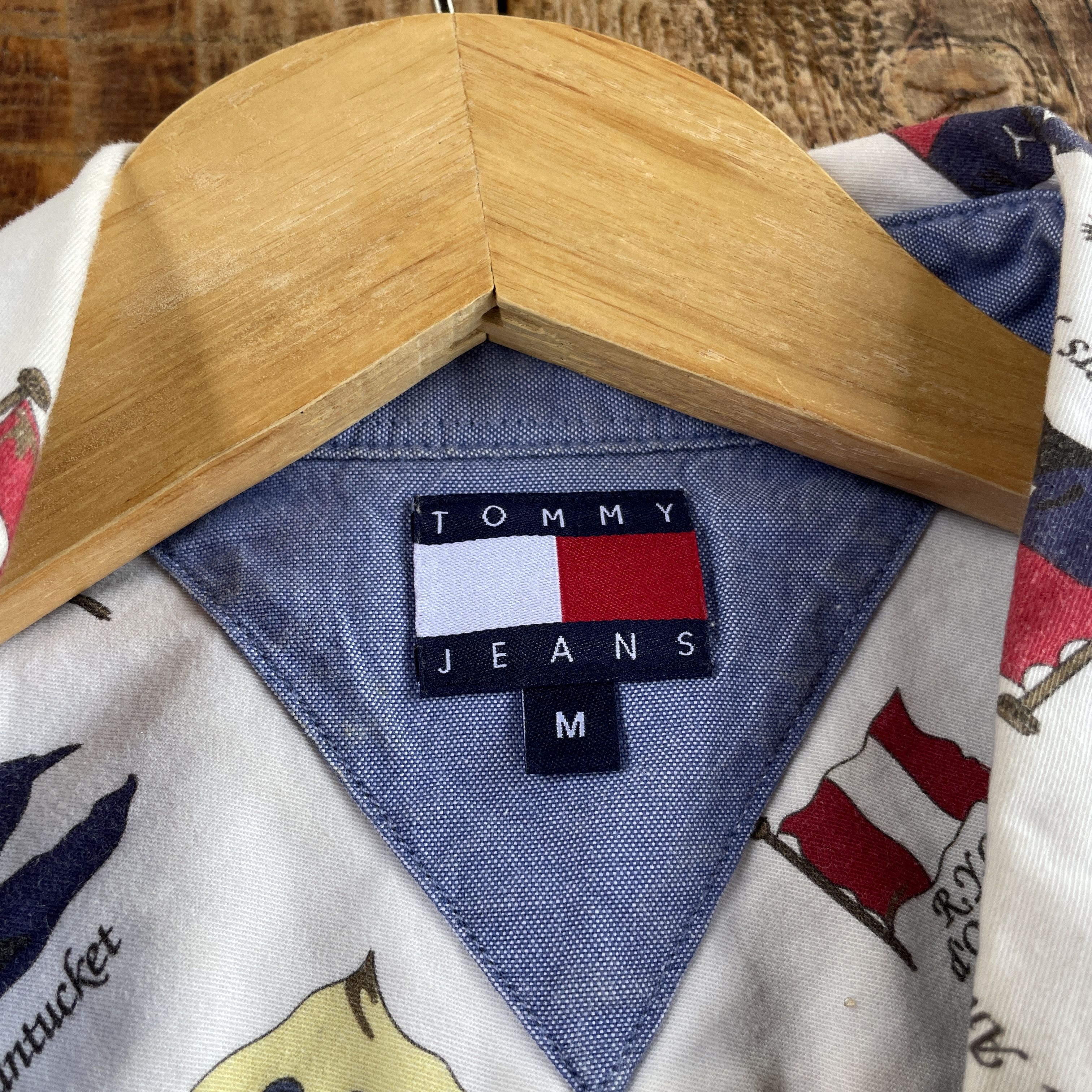 Tommy Hilfiger Tommy Hilfiger Tommy Jeans Sailing Flag Short Sleeve Shirt Size US M / EU 48-50 / 2 - 7 Thumbnail