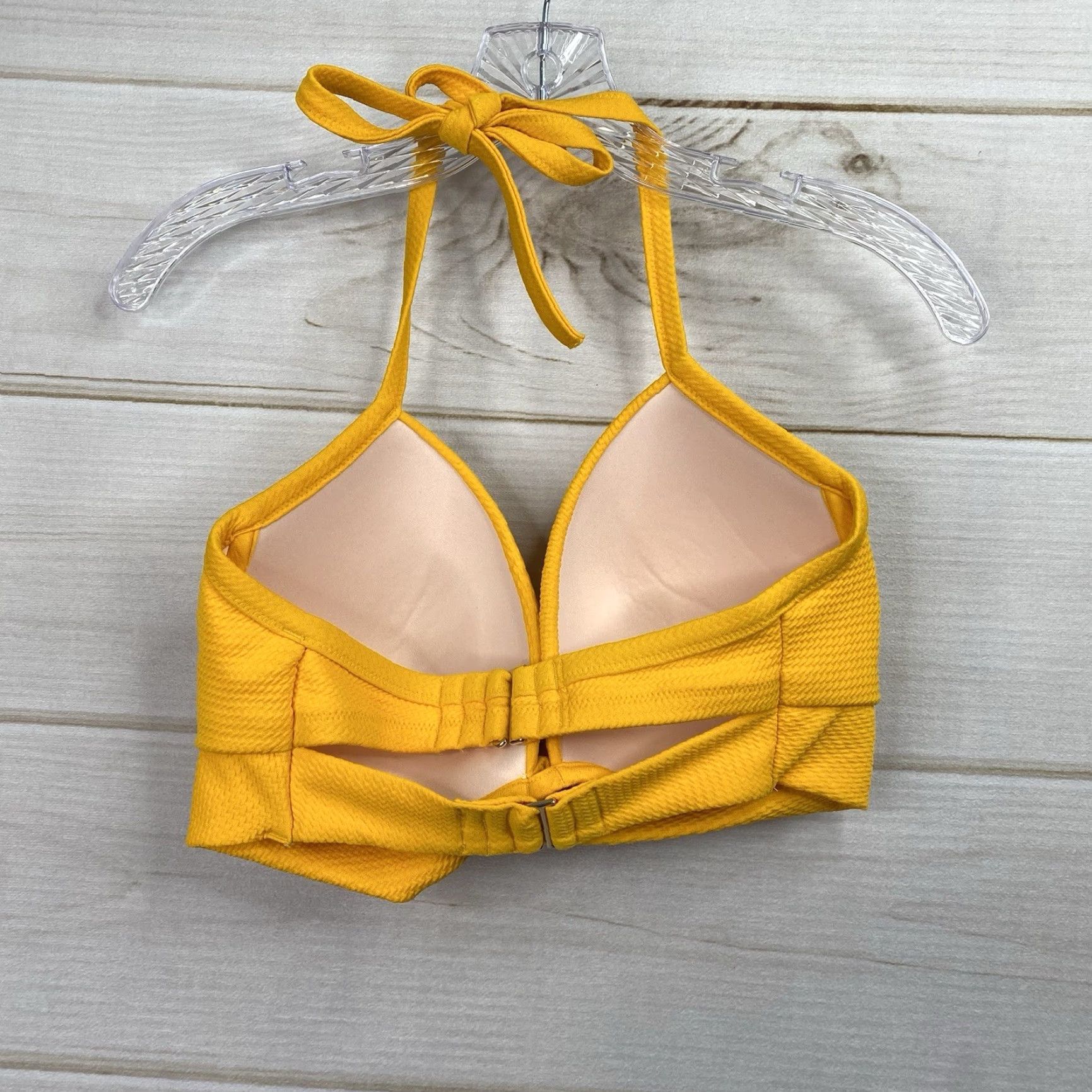 Vintage Shade & Shore Bikini Top 36DD Gold Twist Back Closure Double Hook Straps Lined Swim Beach Womens DD Size XS / US 0-2 / IT 36-38 - 5 Thumbnail