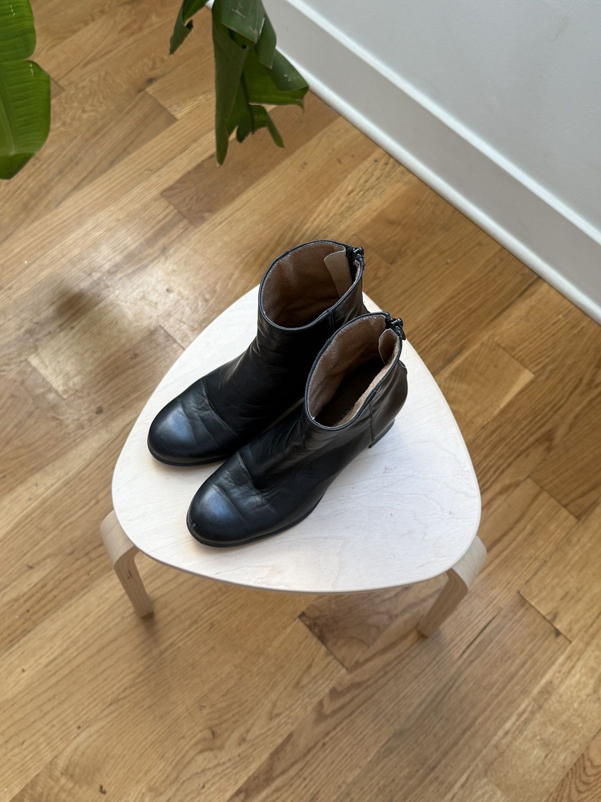 About Arianne About Arianne Soft Black Leather Ankle Boots Size US 7 / IT 37 - 3 Thumbnail