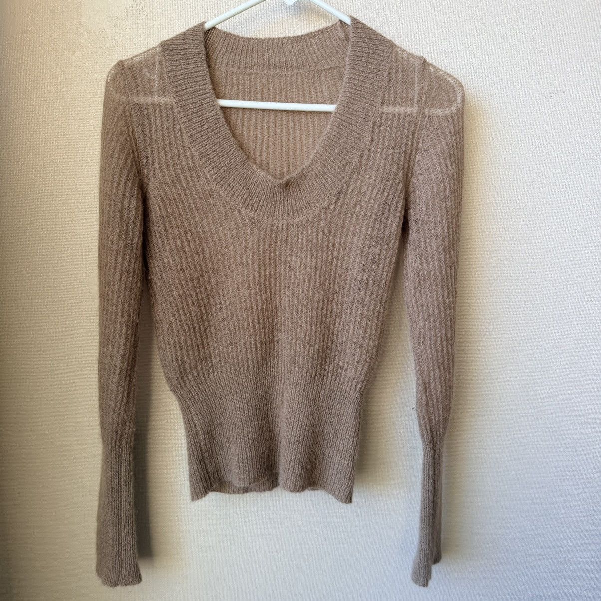 Jacquemus Jacquemus La Maille Dao Ribbed-Knit Sweater Italy 36 Beige Size XS / US 0-2 / IT 36-38 - 3 Thumbnail