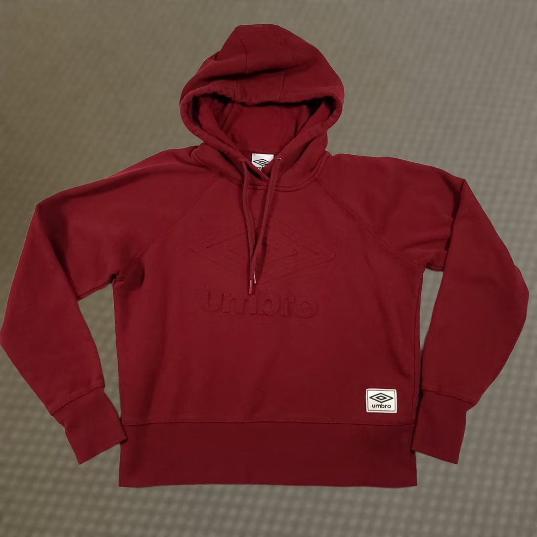 Umbro VINTAGE Umbro Raglan Logo Embossed Pullover Hoodie Women's Large Red Short Sweatshirt Ballpark? Size L / US 10 / IT 46 - 1 Thumbnail