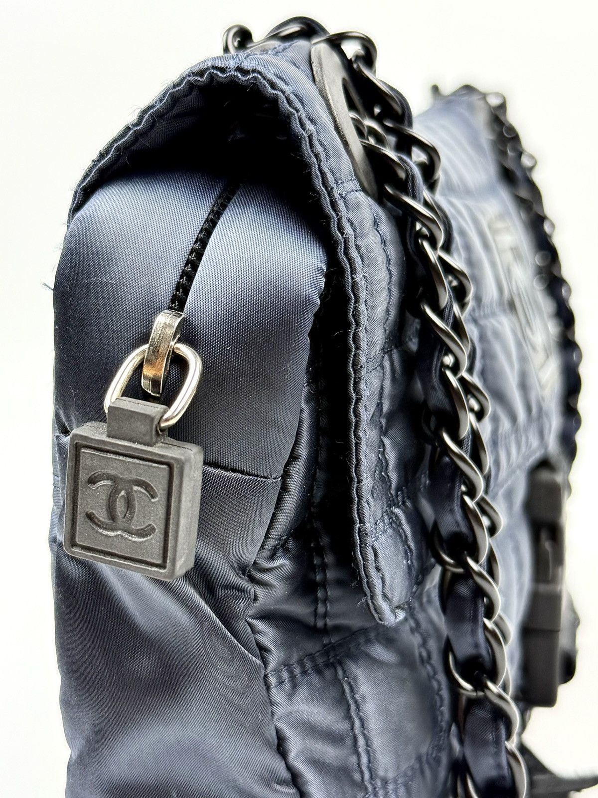 Chanel Chanel - Sports - 2004 - Quilted - Flap Size ONE SIZE - 10 Thumbnail
