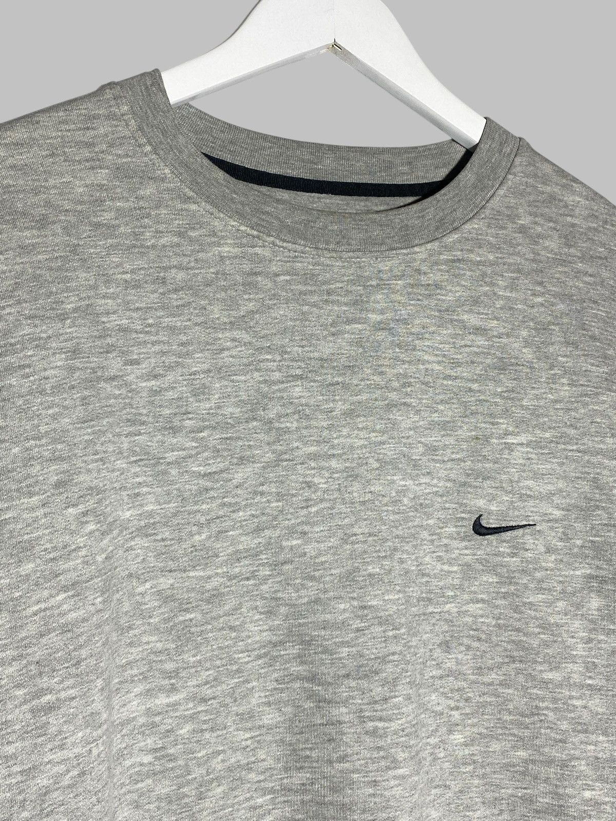Nike 🔥 Y2K NIKE ESSENTIALS GRAY SWEATSHIRT MINIMAL VINTAGE VIBE Size US XL / EU 56 / 4 - 3 Thumbnail