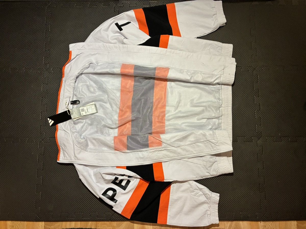 Adidas Adidas Word Woven Jacket - Windbreaker - Gr. M Size US M / EU 48-50 / 2 - 4 Thumbnail