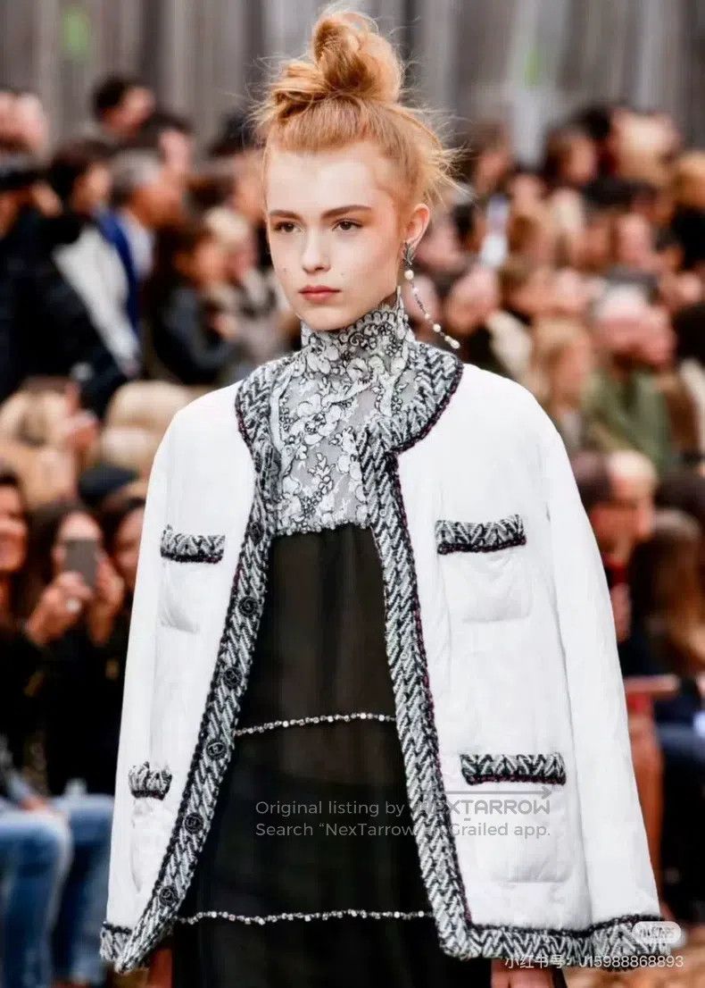 Chanel Chanel 18k popular white cotton coat Size XS / US 0-2 / IT 36-38 - 2 Thumbnail