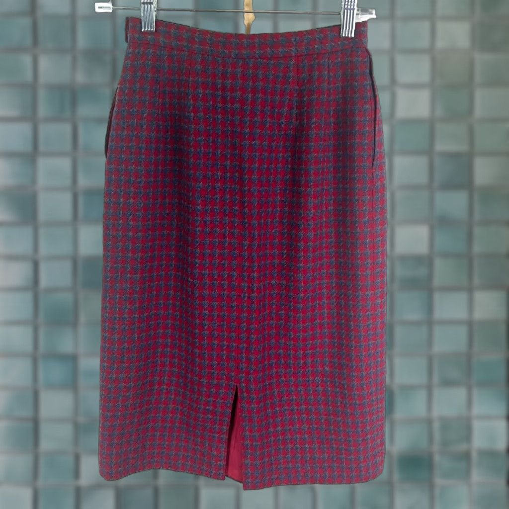 Pendleton VINTAGE Pendleton Wool Plaid A-Line Skirt Womens 4P Knee Length Red Blue 80s 90s Preppy Dry Clean Only Size 27" / US 4 / IT 40 - 1 Thumbnail