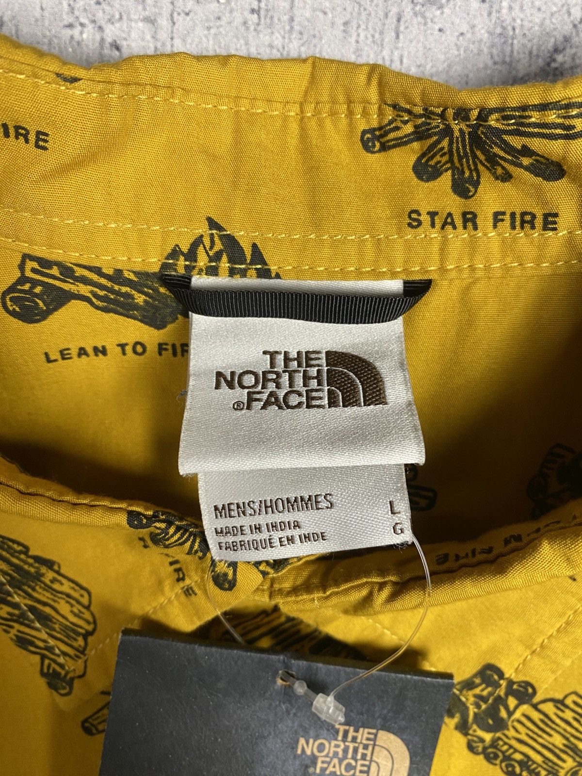 The North Face The North Face Camp Print Button Up Shirt – New With Tags Size US L / EU 52-54 / 3 - 15 Thumbnail