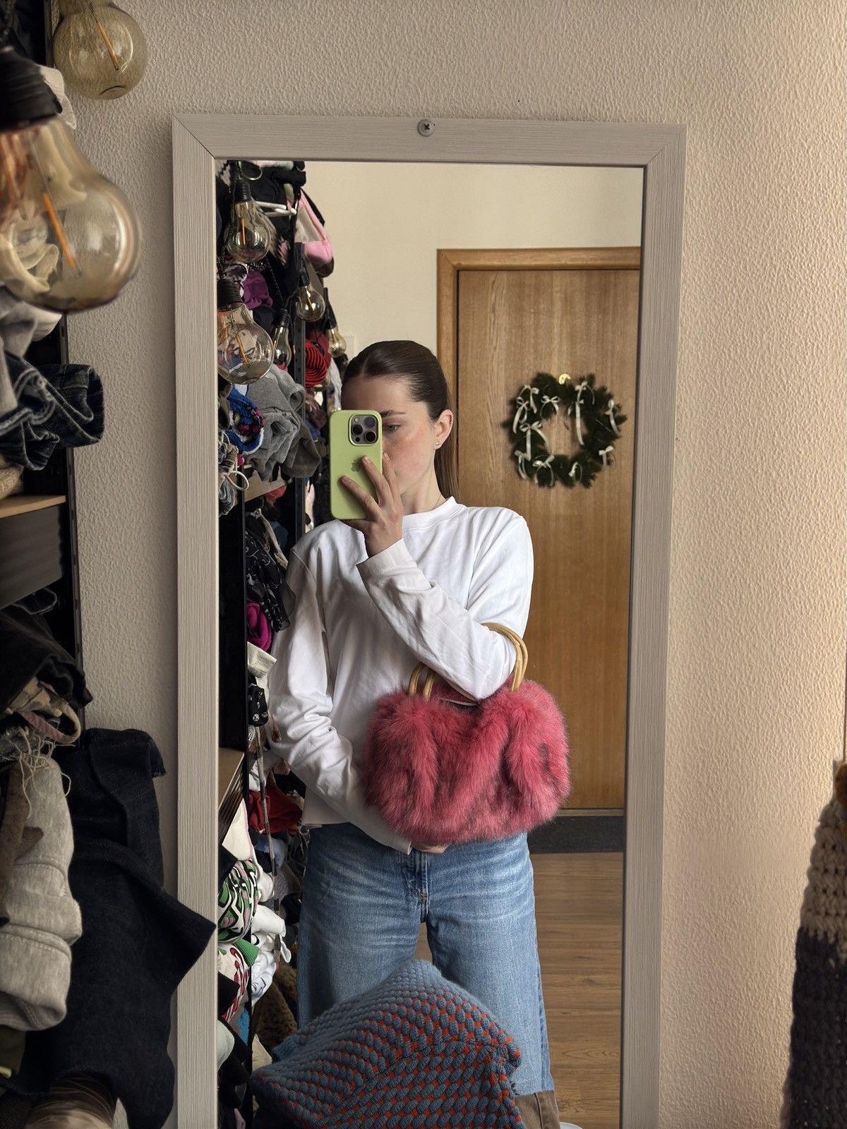 Vintage VINTAGE CUTE PINK FLUFFY FAUX FUR MINI HANDLE BAG Size ONE SIZE - 2 Thumbnail