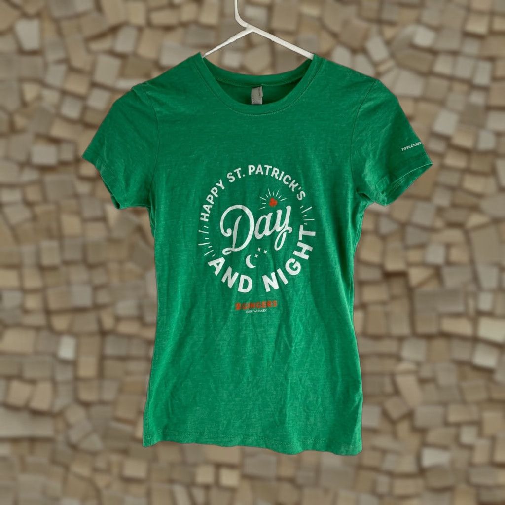 Next Level Next Level Shirt Women's S Green Short Sleeve St. Patrick's Day Graphic T-Shirt, Holiday, Breathable, Cotton Polyester, Regular Fit, Womens, Small Size S / US 4 / IT 40 - 1 Thumbnail