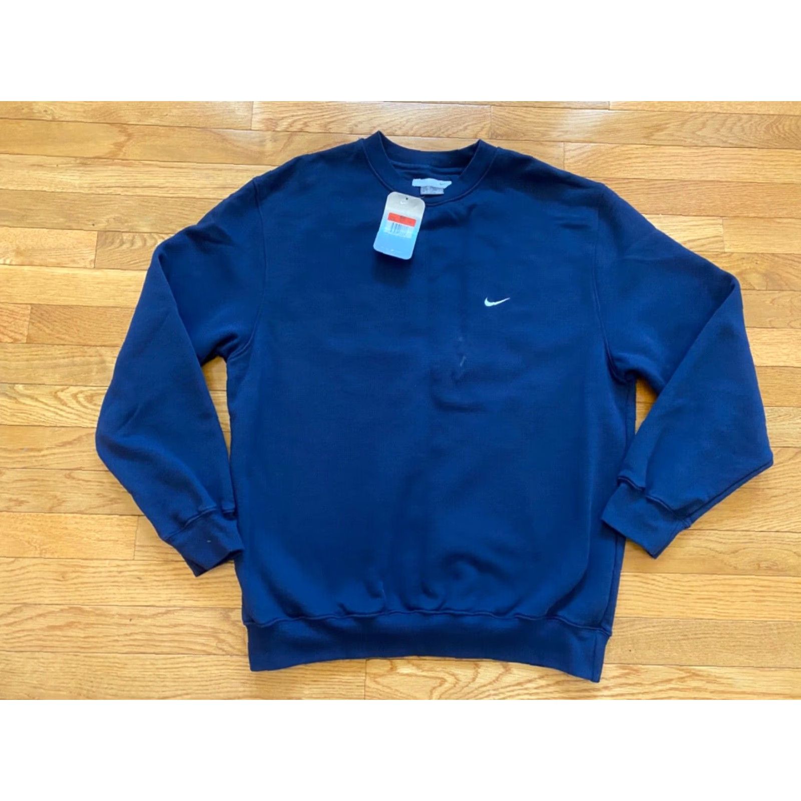 Nike VINTAGE Nike Sweatshirt Shirt Mens Large Blue Logo 90s Silver Tag Embroidered Swoosh Crew Neck Knit Cotton Size US L / EU 52-54 / 3 - 2 Thumbnail