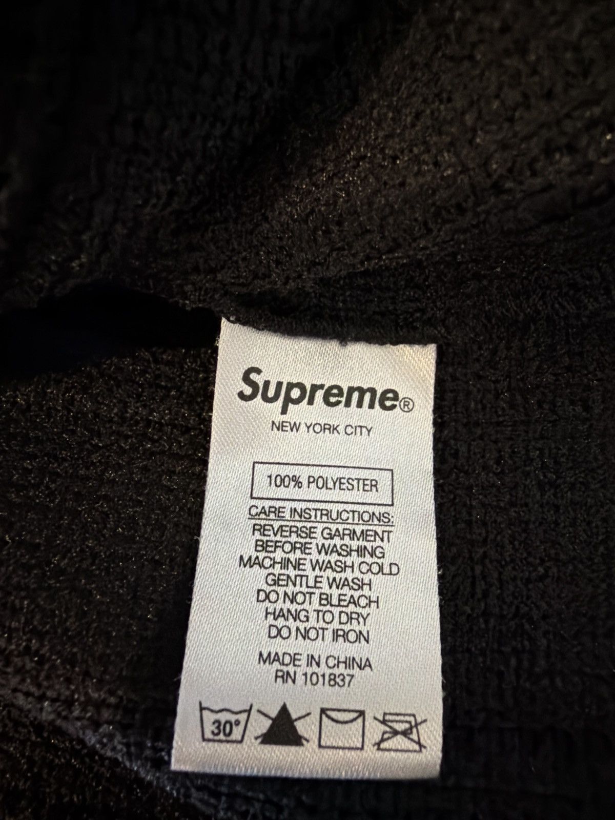 Supreme Supreme cable knit black and red jersey Size US M / EU 48-50 / 2 - 4 Thumbnail