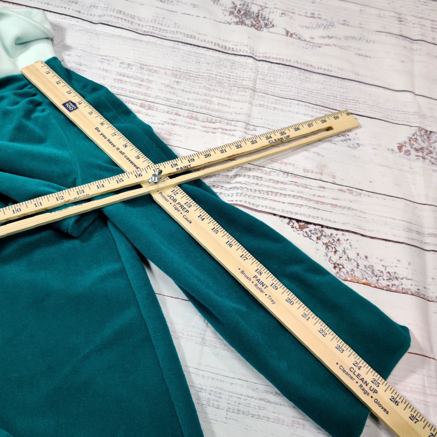 Vintage VINTAGE Vanity Fair Womens Robe Coat Velvet Green Medium Long House Coat Robe Velvet Green Vanity Fair Womens M Vintage Size ONE SIZE - 4 Thumbnail