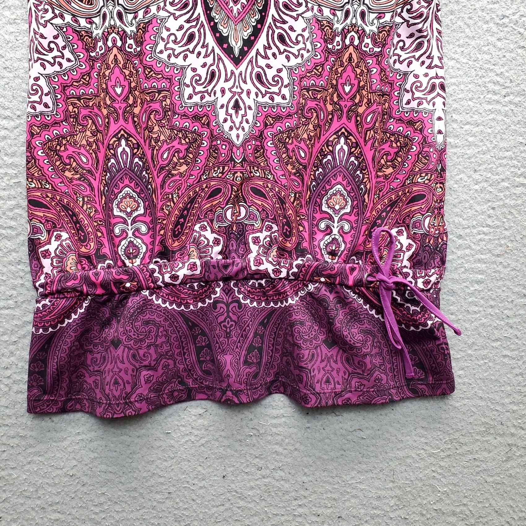 Athleta Athleta Tank Top Womens S Multicolor Paisley Wide Strap Racerback Underwired Bra Shirt Womens Size S Paisley Multicolor Racerback Athletic Tank Size S / US 4 / IT 40 - 6 Thumbnail