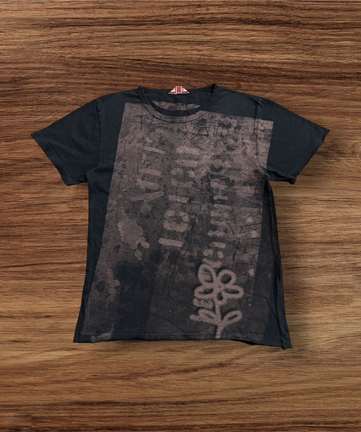 Johnbull Vintage Japanese Brand Johnbull Over Print Tee Size US S / EU 44-46 / 1 - 1 Thumbnail