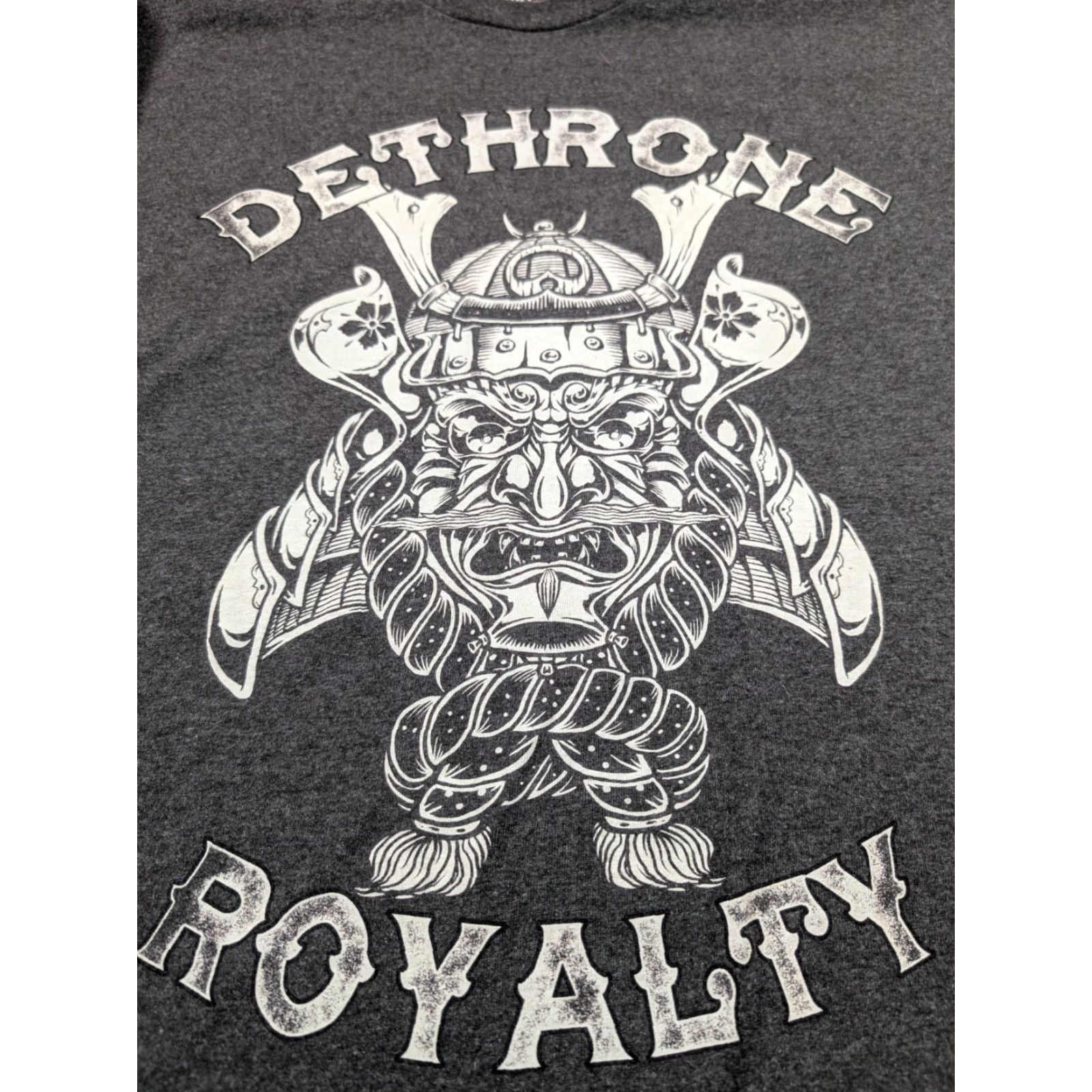 Vintage Dethrone Royalty T-Shirt Mens Gray Graphic Print Oni Mask Samurai Swords Size L Size US L / EU 52-54 / 3 - 4 Thumbnail