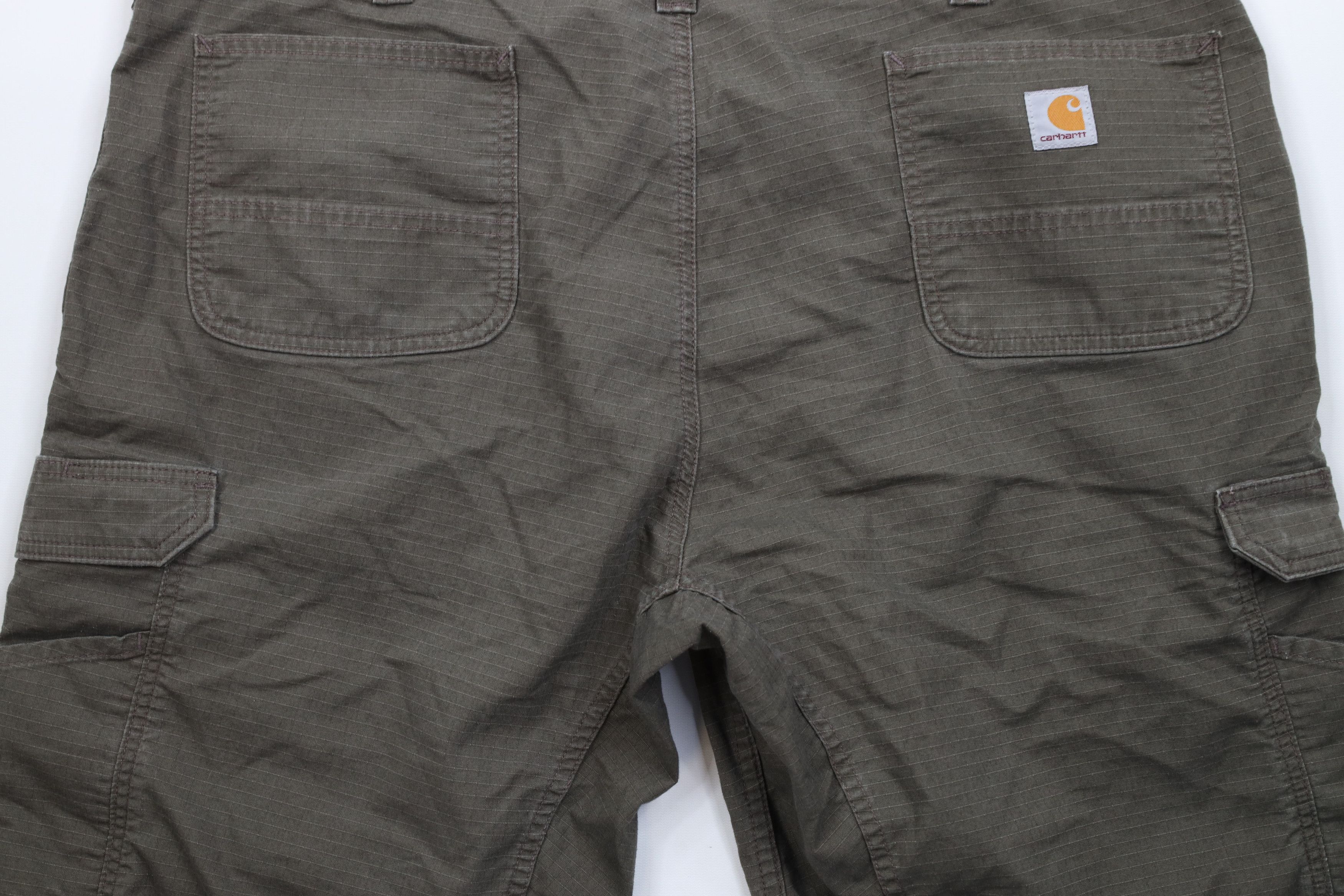 Carhartt × Vintage Vintage Y2K Carhartt Relaxed Fit Ripstop Cargo Shorts Green Size US 44 / EU 60 - 12 Thumbnail