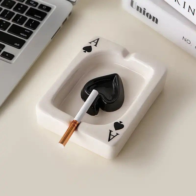 Designer Creative Playing Card Ashtray Size ONE SIZE - 3 Thumbnail