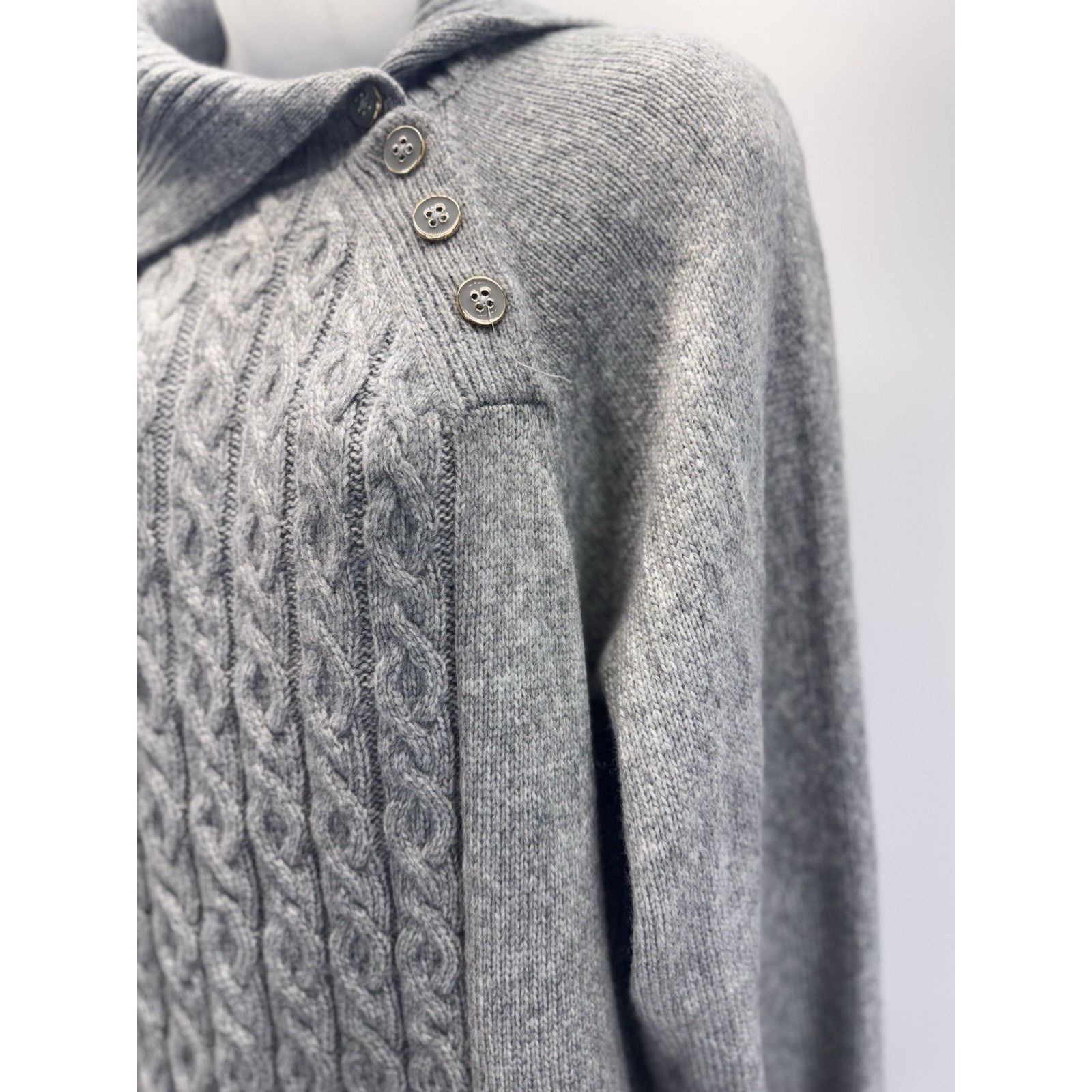 Croft & Barrow CROFT & BARROW Women’s Gray Slit Mock Neck Button Collar XL Size XL / US 12-14 / IT 48-50 - 2 Thumbnail