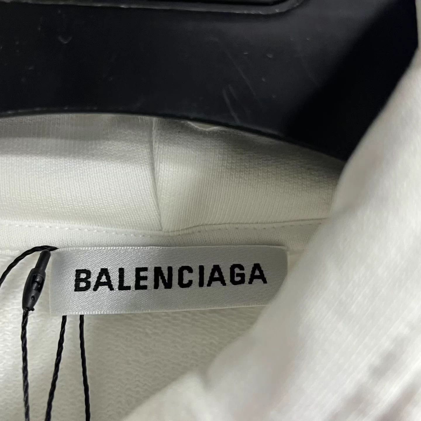 Balenciaga Balenciaga White Printed Logo Hoodie XS Size XS / US 0-2 / IT 36-38 - 3 Thumbnail