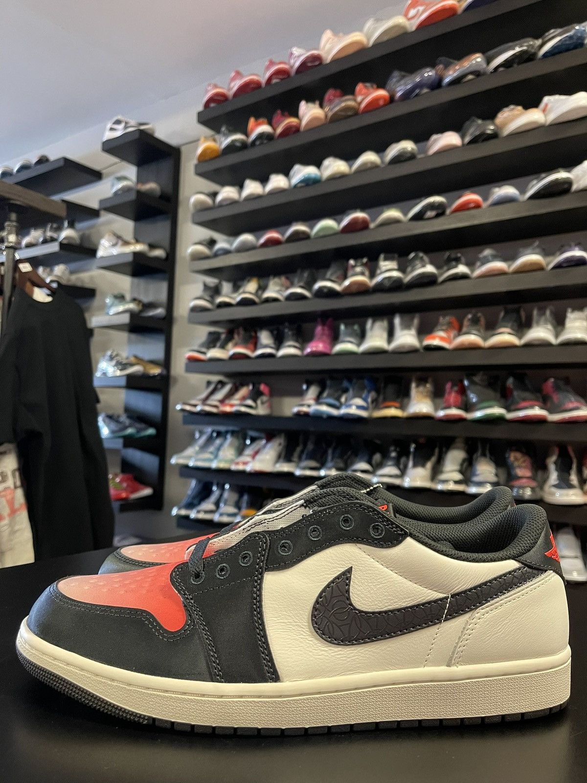 Jordan Brand Size 12 - Jordan 1 Retro Low Paris Saint-Germain PSG Size US 12 / EU 45 - 1 Thumbnail