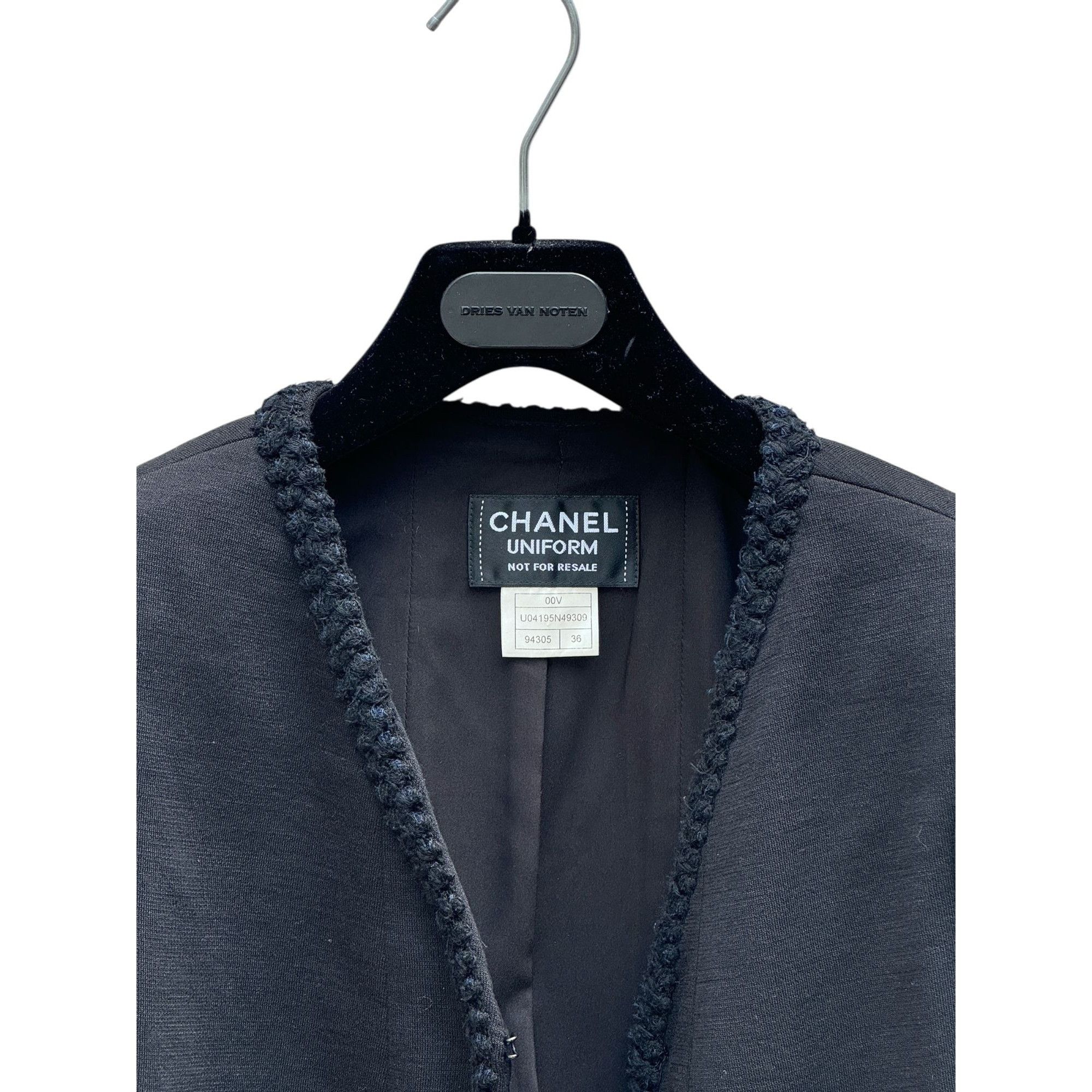 Chanel Black Wool La petite veste noire Jacket Size XS / US 0-2 / IT 36-38 - 2 Thumbnail
