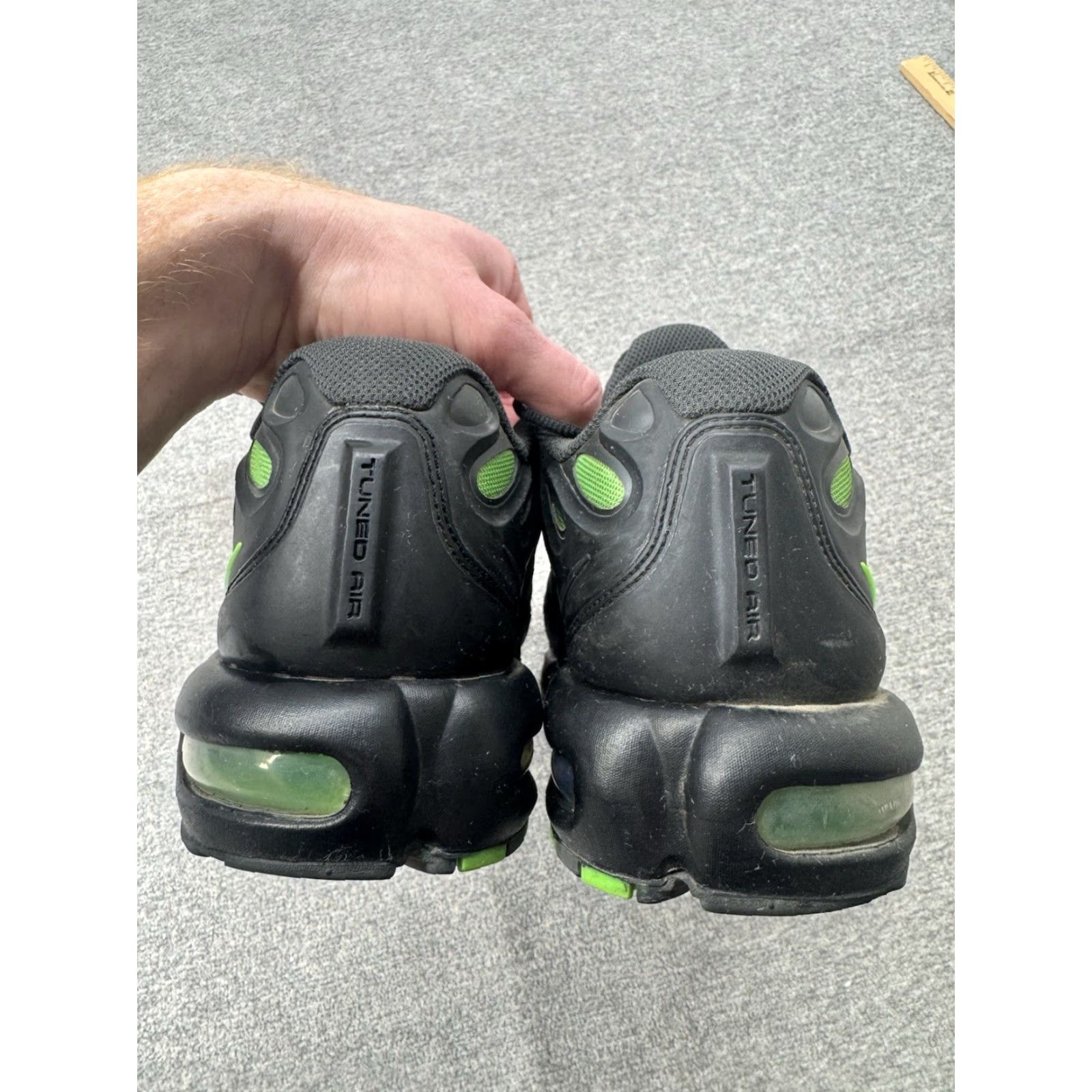 Nike Nike Air Max Plus Drift Black Green Strike Sz 10.5 FD4290-006 Men’s Sneakers Size US 10 / EU 43 - 3 Thumbnail