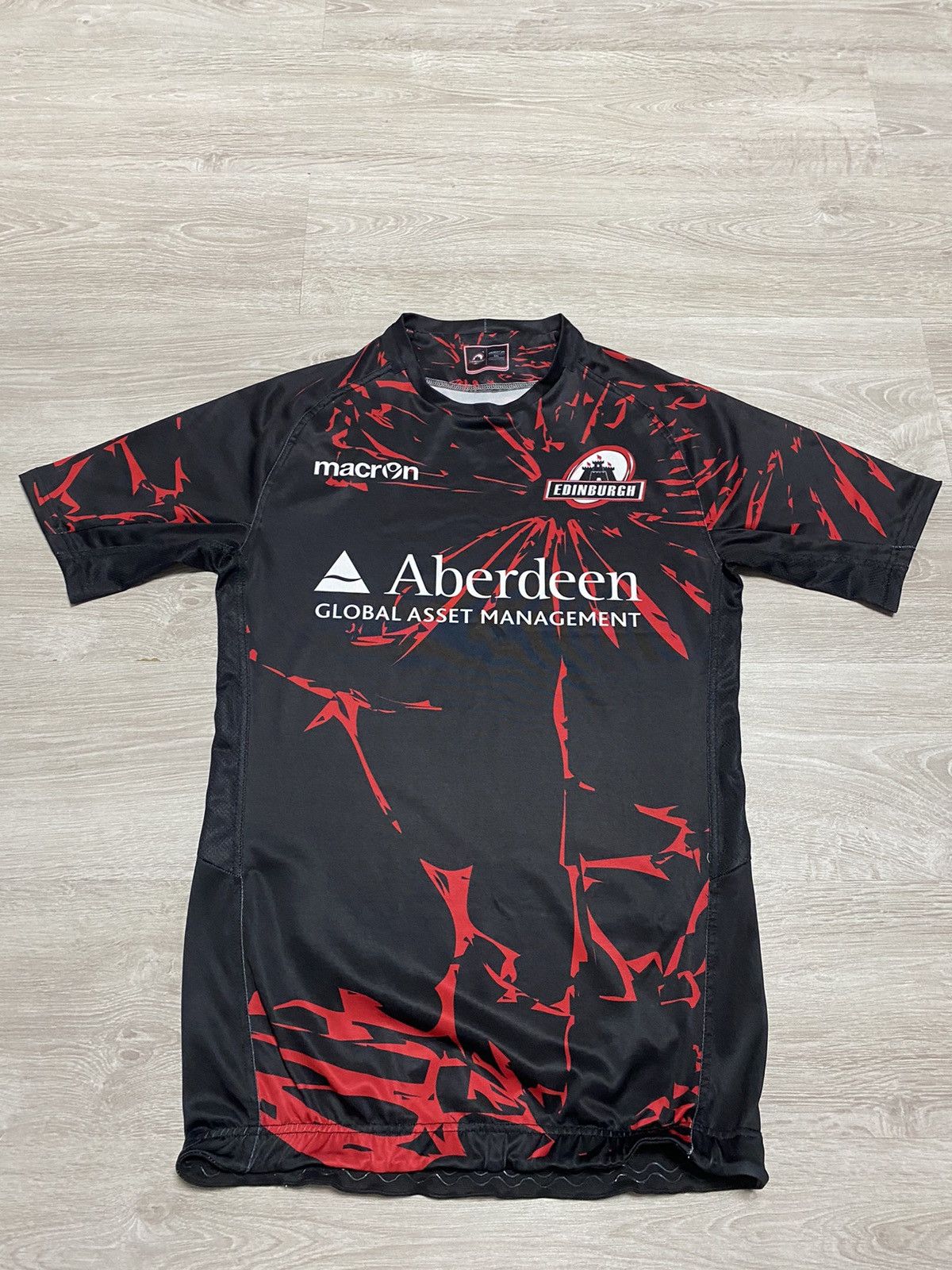 Macron Jersey Edinburgh Macron Rugby size L-XL Size US L / EU 52-54 / 3 - 1 Thumbnail