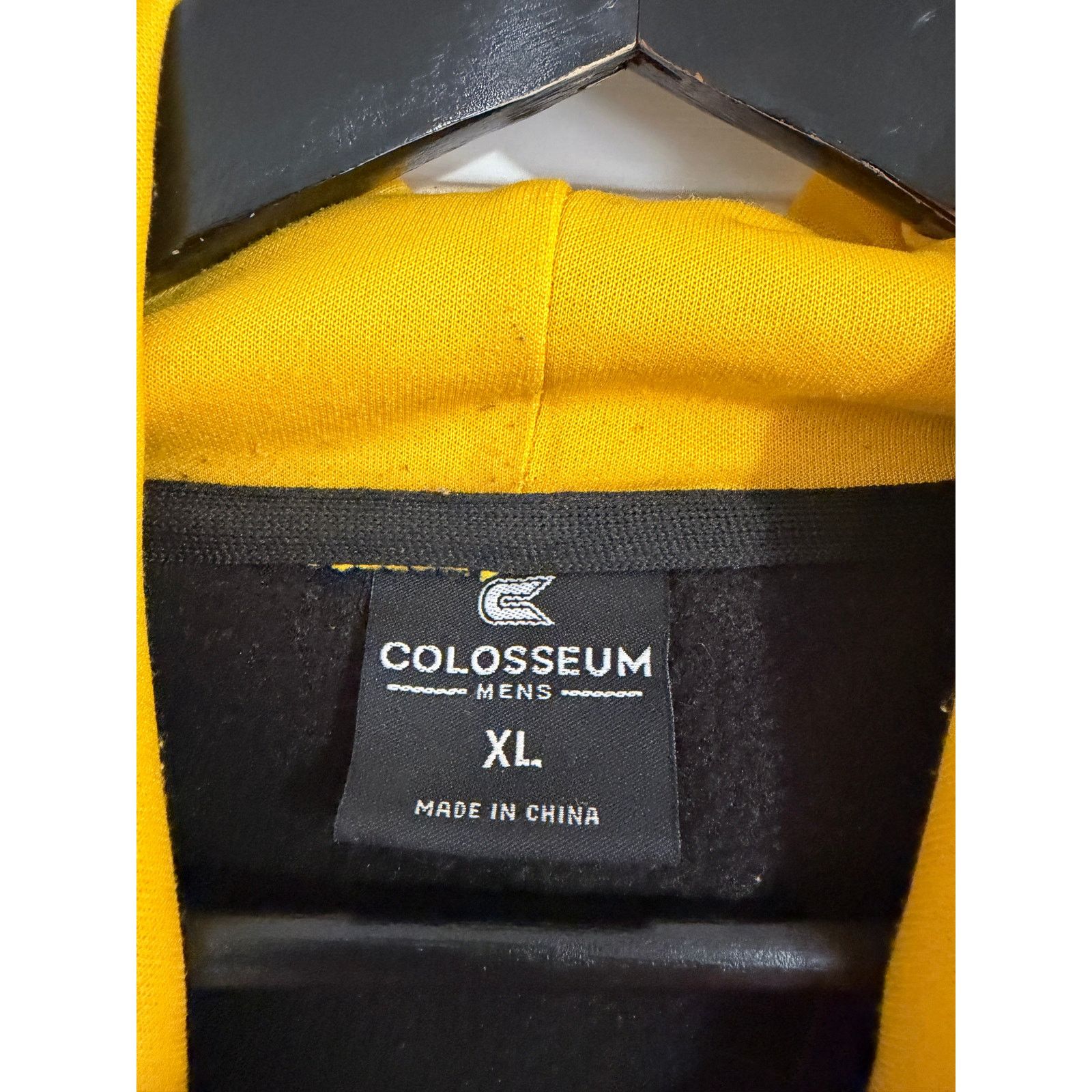 Colosseum Athletics Iowa Hawkeyes Stitched Hoodie Sweatshirt Size XL Size US XL / EU 56 / 4 - 4 Thumbnail