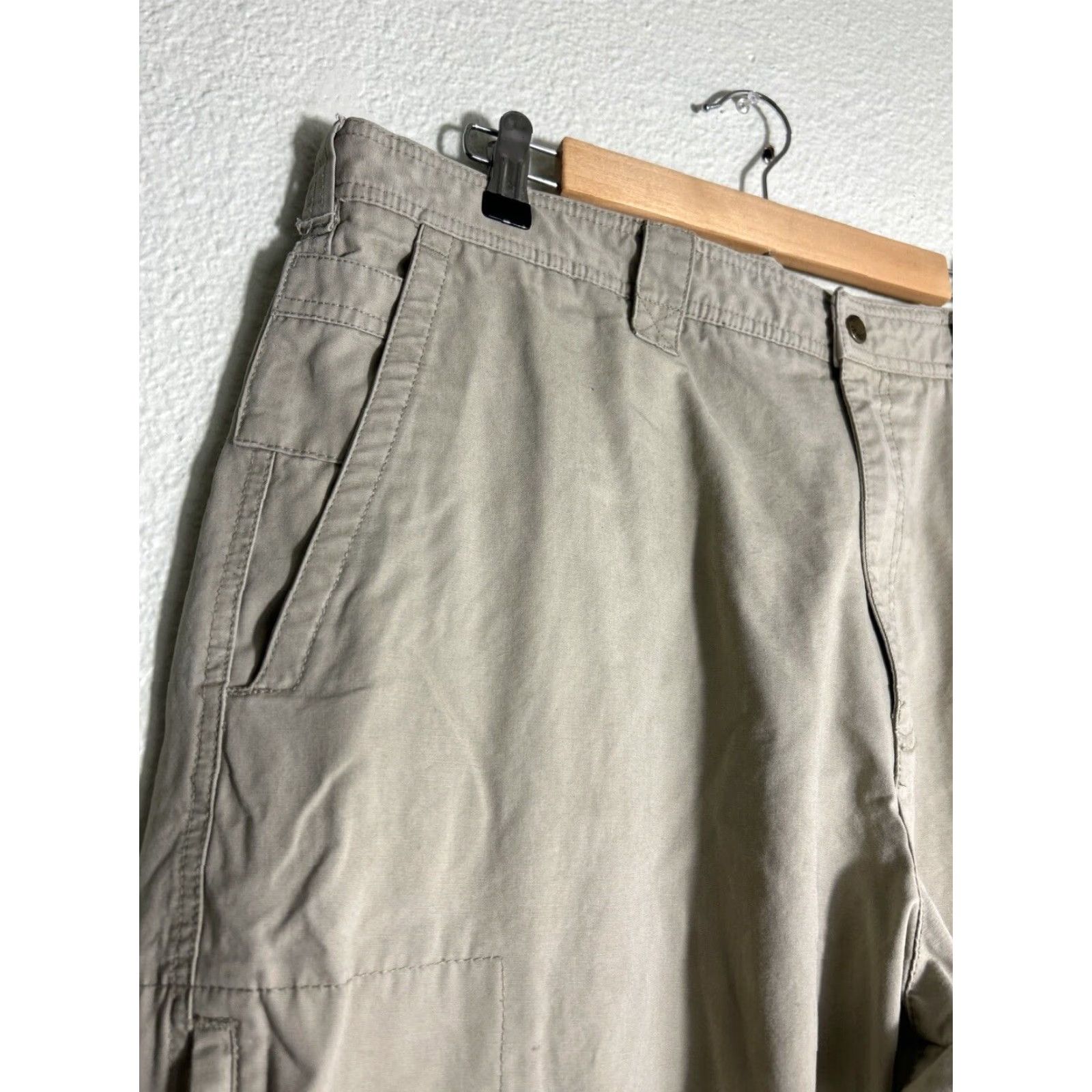 Vintage Columbia Khakis Pants Men 38 Regular Beige 38x30 Hiking Style 0207 AM 8255 Size US 38 / EU 54 - 5 Thumbnail