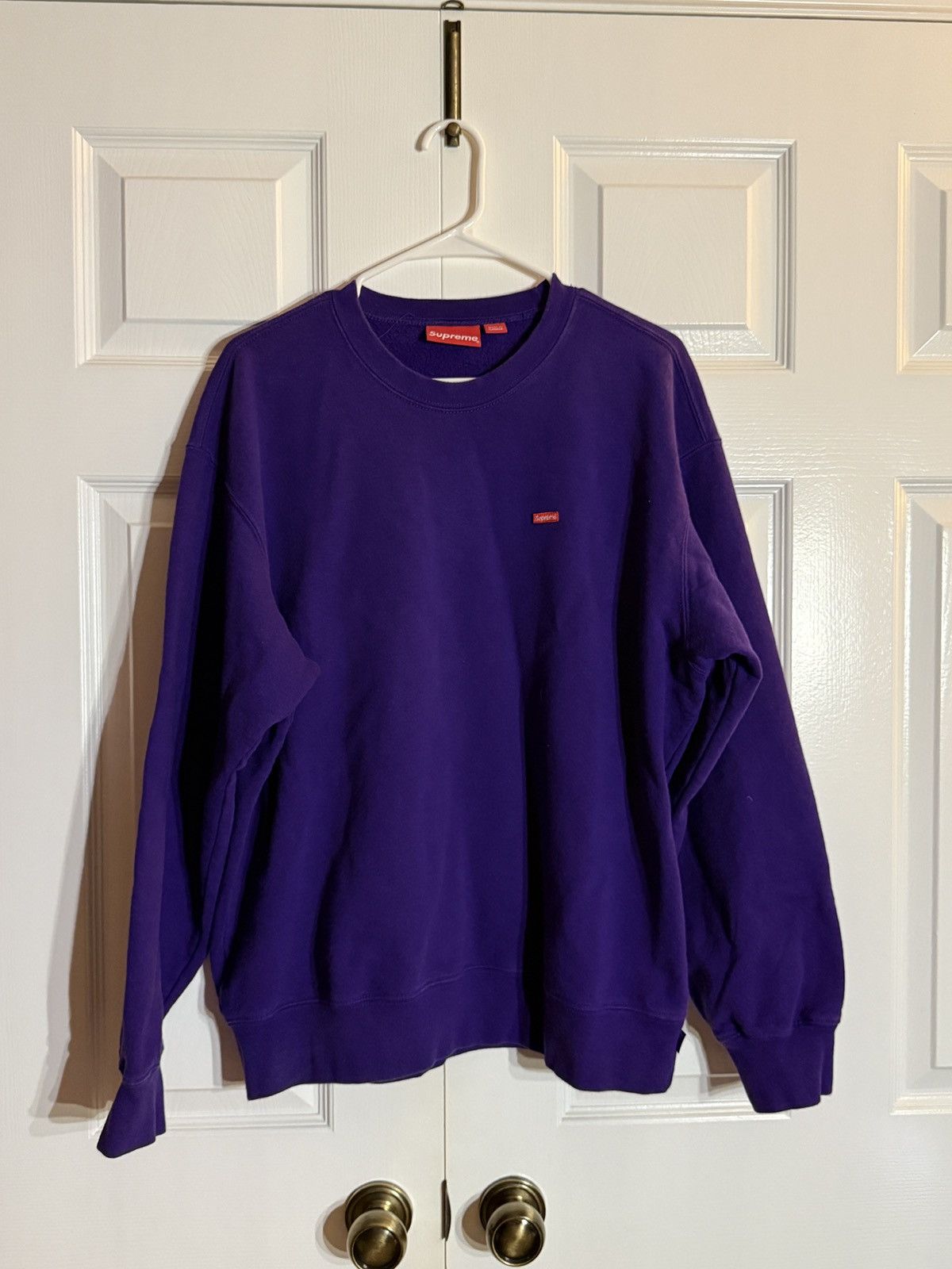 Supreme Supreme Small Box Logo Crewneck Size US M / EU 48-50 / 2 - 1 Thumbnail
