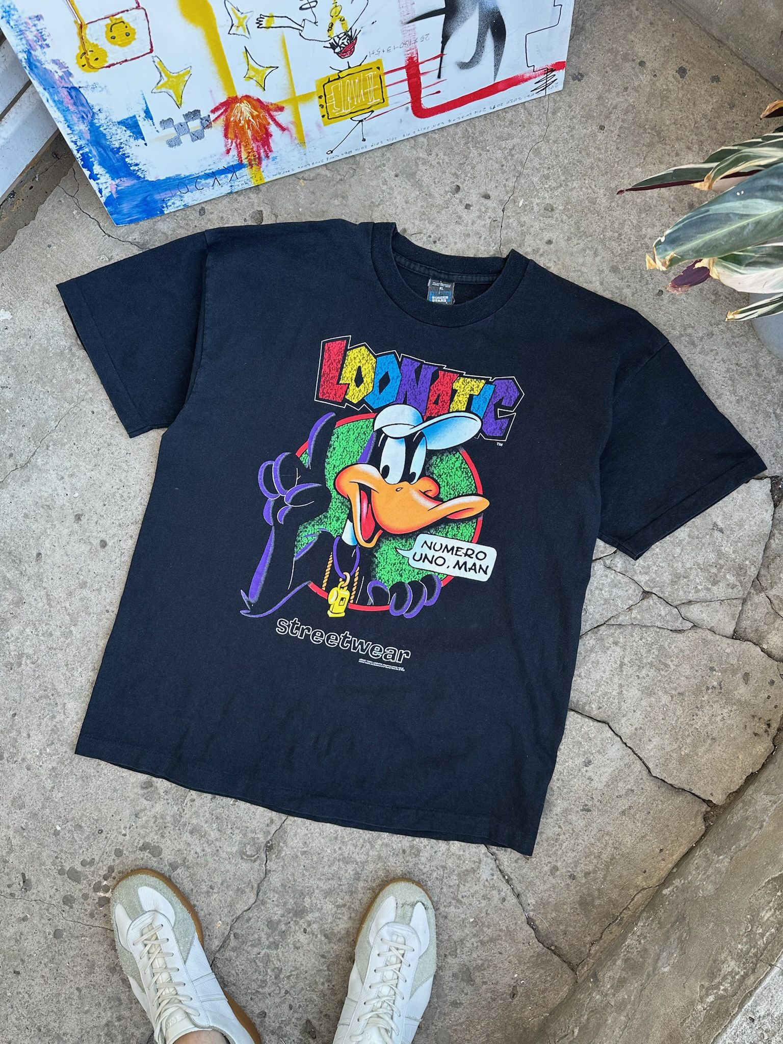 Cartoon Network Vintage 90’s looney tunes Daffy Duck tshirt loonatic rap tee Size US XL / EU 56 / 4 - 4 Thumbnail