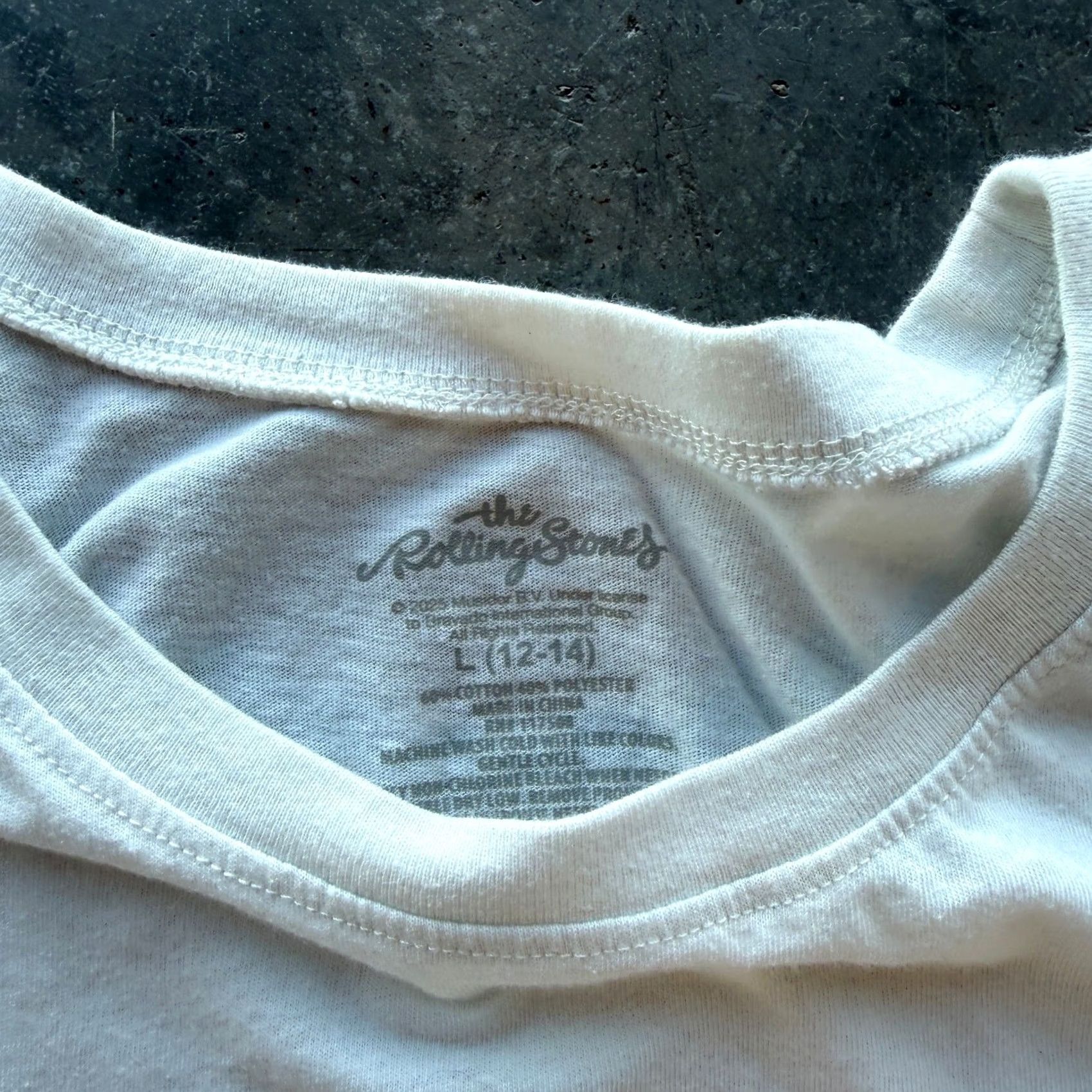 Vintage VINTAGE Rolling Stones White Pink Rock Band Tour Graphic T-Shirt Womens L Size L / US 10 / IT 46 - 3 Thumbnail