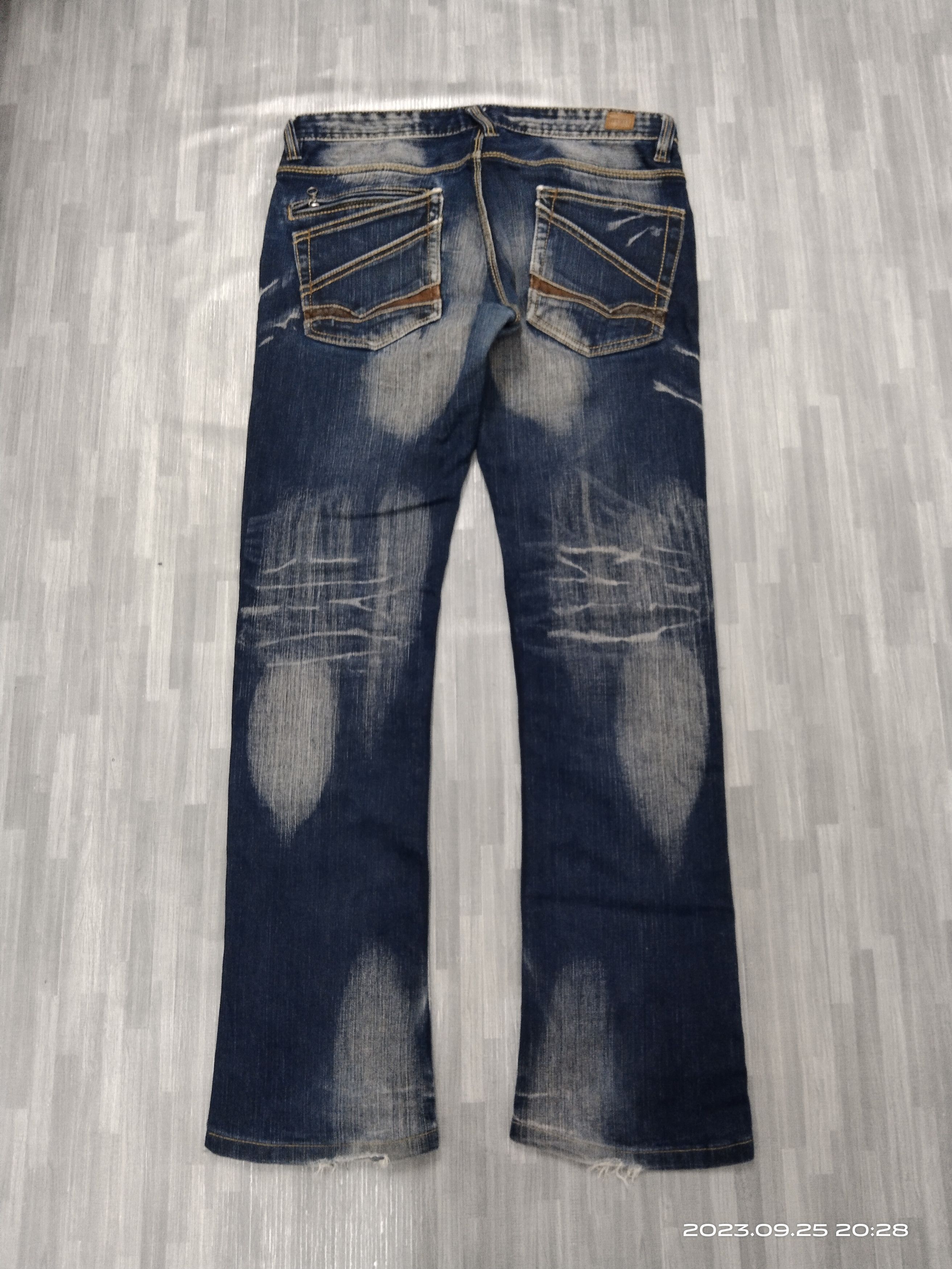 Nicole Club FLARE SICK WASHED BLUE NICOLE DENIM PANTS Size US 31 - 3 Thumbnail