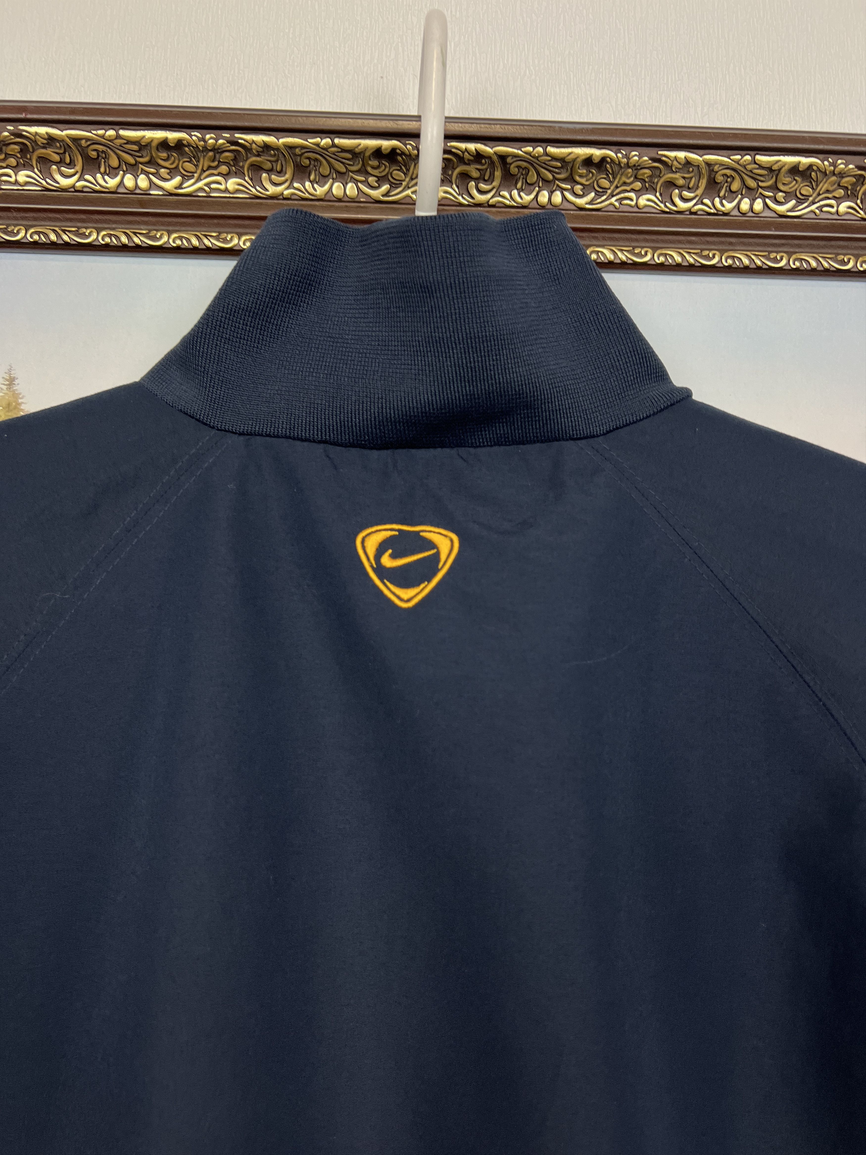 Nike Vintage Nike Arsenal Football Jacket Soccer Track Top Size US L / EU 52-54 / 3 - 13 Thumbnail