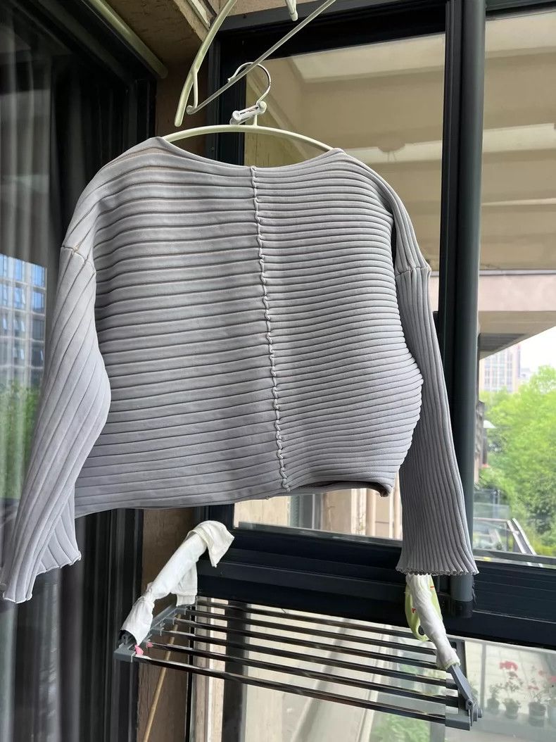 Issey Miyake Issey Miyake size:3 A short grey knitted top Size XS / US 0-2 / IT 36-38 - 2 Thumbnail