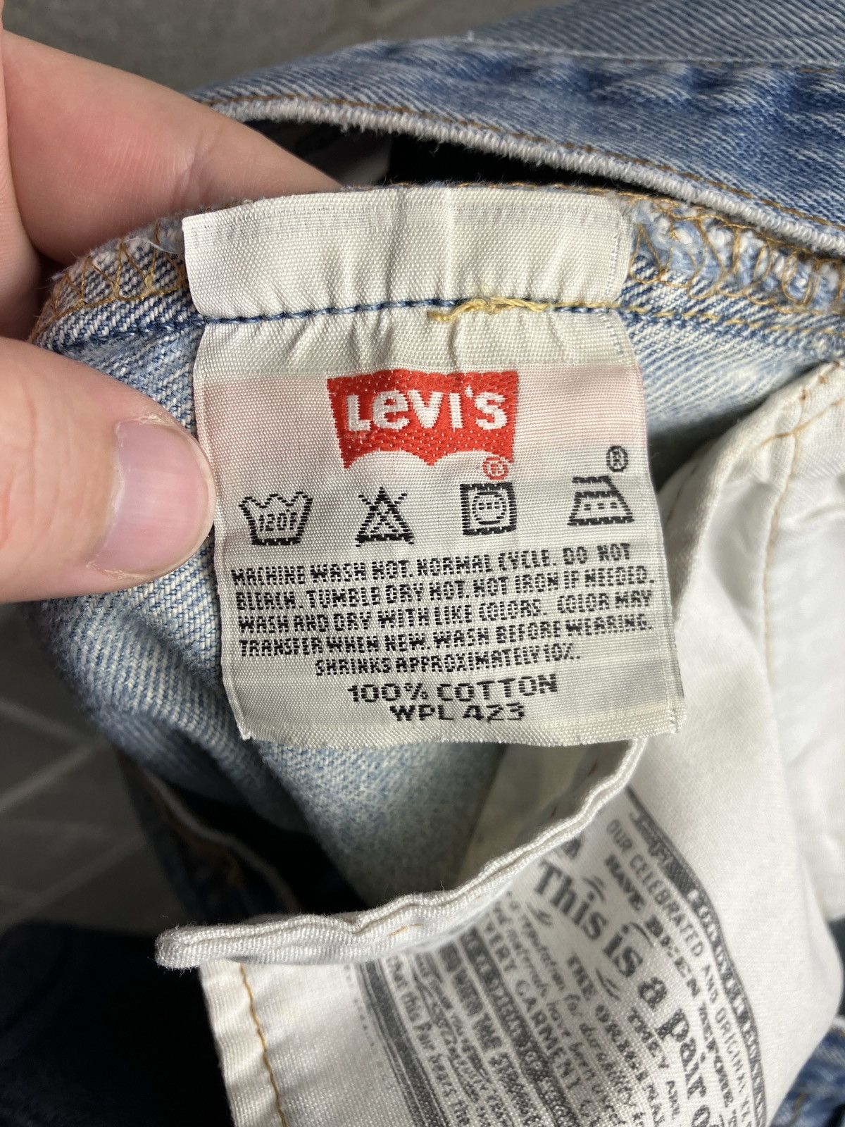 Vintage Vintage Levi’s 501 Distressed Painted Jeans 33 x 29 Size US 33 - 11 Thumbnail