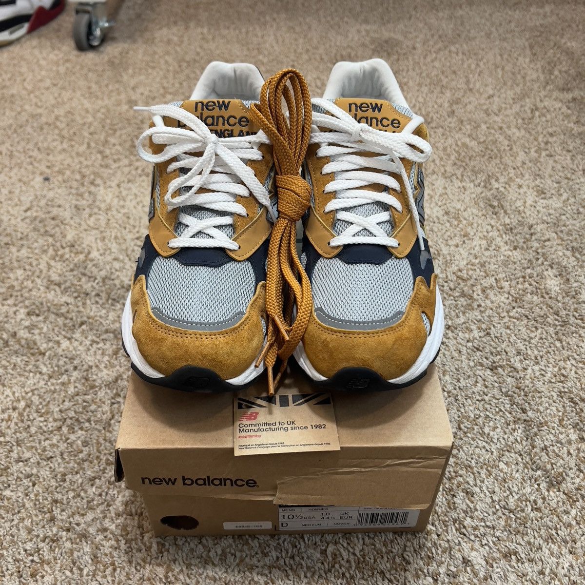 New Balance New Balance 920 Made in England Size US 10.5 / EU 43-44 - 1 Thumbnail