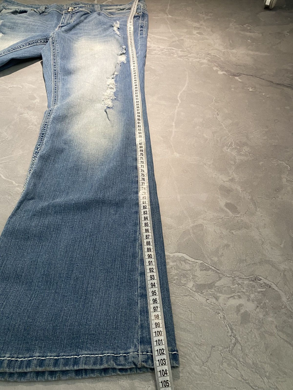 Japanese Brand Rare Avan Baggy Flared Distressed Jean / Glamour Style Size US 37 - 10 Thumbnail
