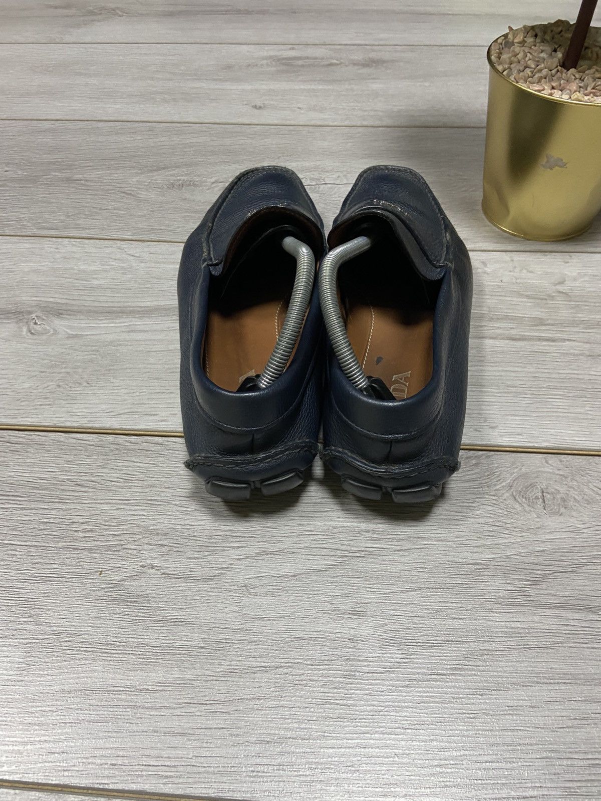 Prada Prada Milano RARE leather vintage sneakers shoes logo Size US 10.5 / EU 43-44 - 4 Thumbnail
