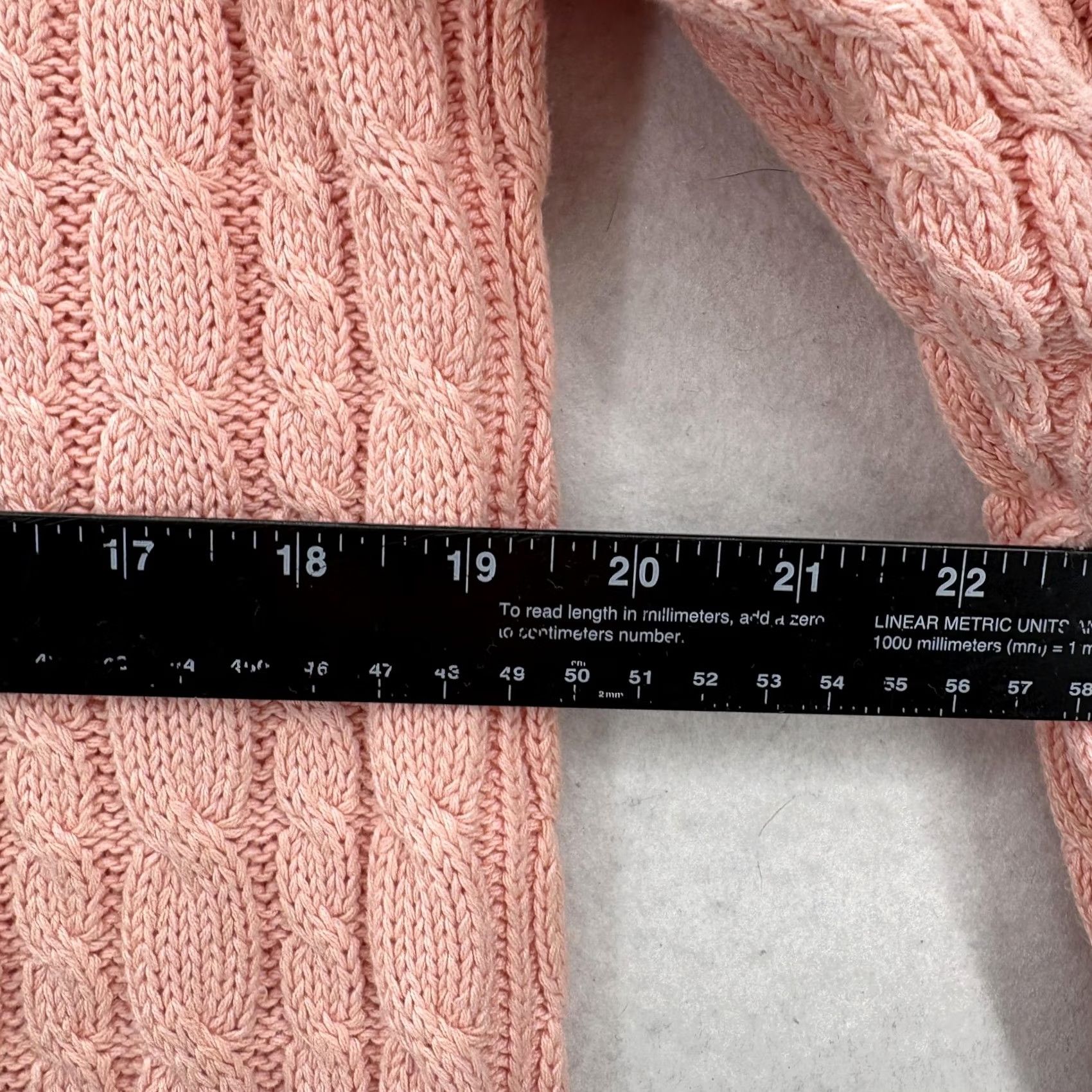 Izod VINTAGE IZOD Club Sweater Mens Medium Pink V Neck Cable Knit Pullover 90s Size US M / EU 48-50 / 2 - 7 Thumbnail