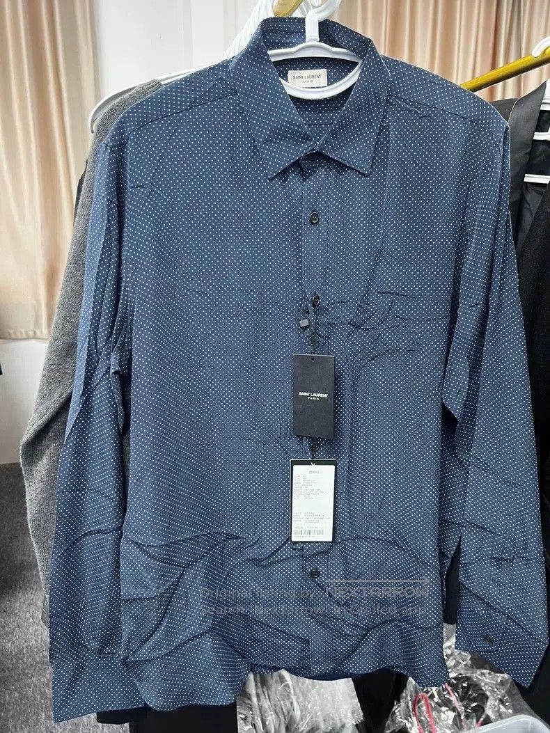Yves Saint Laurent SAINT LAURENT Polka Dot Silk Shirt. Size US M / EU 48-50 / 2 - 3 Thumbnail