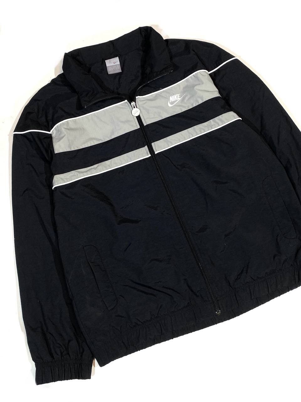 Nike × Vintage 00s Vintage Y2K Nylon Windbreaker Nike Light Jacket Size US L / EU 52-54 / 3 - 3 Thumbnail