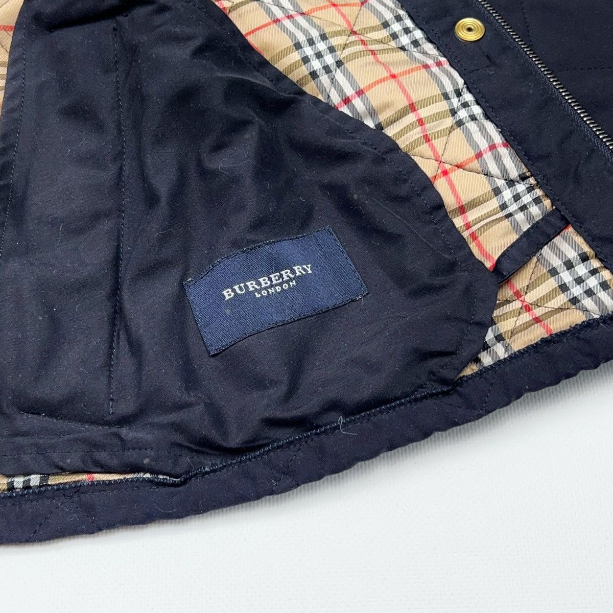 Burberry London Vintage Navy Nova Check Plaid Quilted Jacket