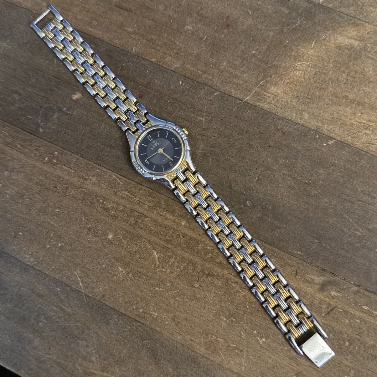 Vintage Vintage Rovel two tone quartz watch Size ONE SIZE - 6 Thumbnail